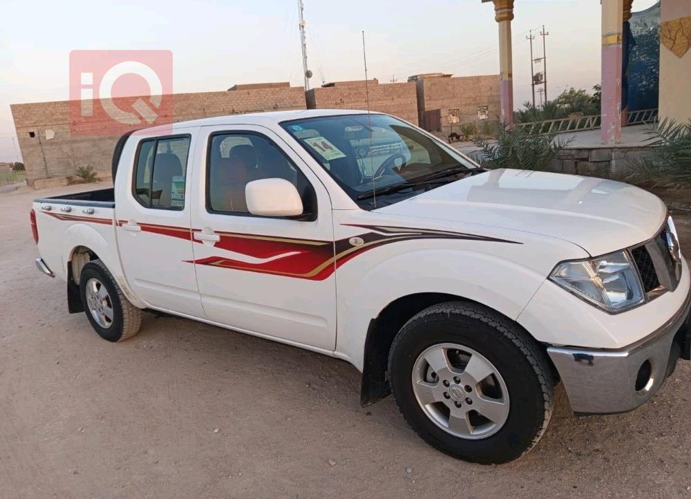 نيسان نافارا